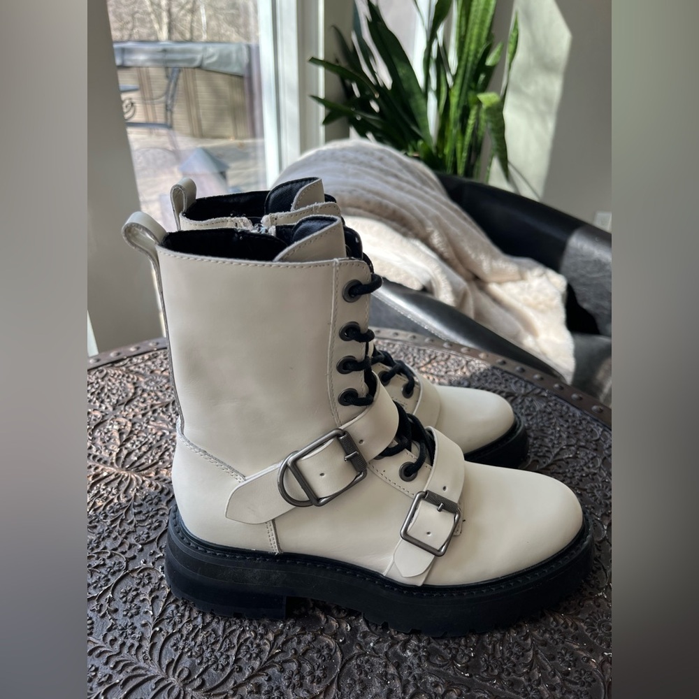 DOLCE VITA RONSON COMBAT BOOTS IN OFF WHITE 6 - Picture 5 of 9